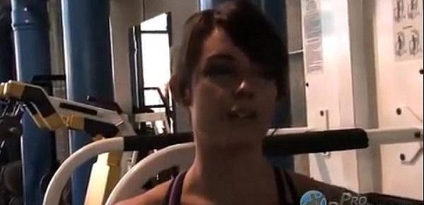  Kaitlyn (Celeste Bonin) Workout Video